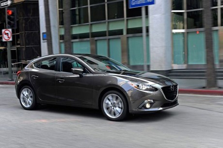 Loạt xe ôtô Mazda tại Việt Nam giảm giá tháng 10/2017 hình 4.