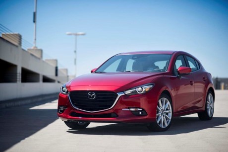 Loạt xe ôtô Mazda tại Việt Nam giảm giá tháng 10/2017 hình 5.