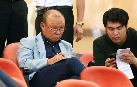 HLV Park Hang-seo sẽ bắt đầu công việc năm Mậu Tuất bằng việc dự khán vòng 1 V-League 2018 khởi tranh ngày 10-3