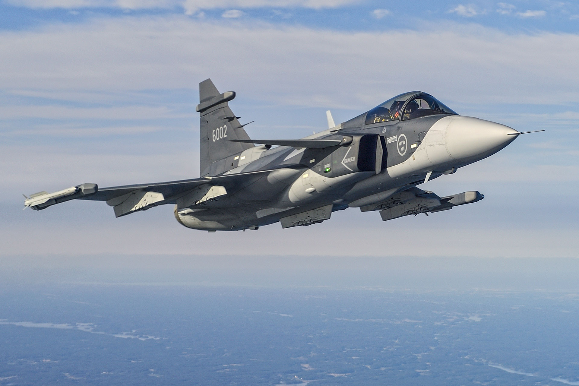 JAS 39 Gripen bất ngờ hưởng lợi khi Canada dự định hủy hợp đồng tiêm kích  F-35