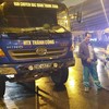 Xử phạt hàng chục xe chở rác gây ô nhiễm trên đường phố Thủ đô