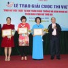 Trao giải Cuộc thi viết phụ nữ với ATGT và văn minh đô thị