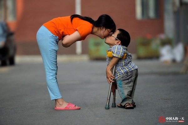 Trung Quốc: Tình yêu đích thực của cặp đôi khuyết tật | Báo điện tử An ninh  Thủ đô