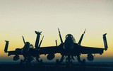 Niềm tự hào của không quân hải quân Mỹ gặp nạn, phi công nhảy dù thoát thân