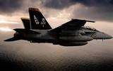 [ẢNH] Tiêm kích hạm mạnh nhất thế giới của Mỹ vừa lao xuống biển Nhật Bản sau khi va chạm với KC-130J