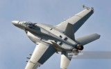 [ẢNH] Tiêm kích F/A-18E của Mỹ gặp nạn, 7 người dưới đất bị thương