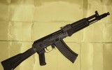 [ẢNH] Nga bất ngờ trang bị siêu súng AK-105 cho lính tinh nhuệ Syria