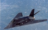 [ẢNH] F-117A Nighthawk phải hạ cánh khẩn cấp khi âm thầm xâm nhập Syria, nghi bị trúng đạn?