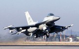 [ẢNH] Máy bay Mỹ tấn công dữ dội, phá hủy đoàn tàu chở dầu của Syria