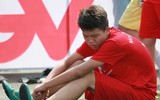 [ẢNH] Cầu thủ trường Nguyễn Thị Minh Khai buồn rười rượi khi chia tay giải