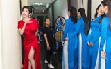 Huyền My dạy catwalk cho thí sinh 