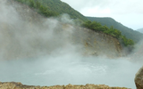 Bí ẩn về hồ nước sôi quanh năm trên quốc đảo Dominica