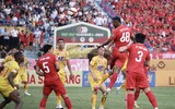 Khoảnh khắc đẹp ngày Công an Hà Nội đăng quang V-League