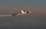 Tiêm kích F-35 đuổi theo 'radar bay' A-50U Nga một cách liều lĩnh