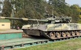 'Độc bản' xe tăng T-80UM2 của Nga bị bắn cháy tại Ukraine?