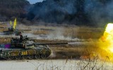 'Độc bản' xe tăng T-80UM2 của Nga bị bắn cháy tại Ukraine?