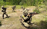 Lính Ukraine tác chiến tại miền Đông với súng bắn tỉa M21 uy lực của Mỹ
