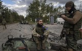 Ukraine 'tập trung 40.000 quân' áp sát Donbass?