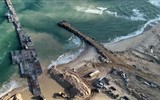 Mỹ ngưng chuyển hàng nhân đạo do cầu tàu 320 triệu USD ở Dải Gaza bị sóng đánh vỡ