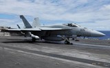 Tiêm kích F/A-18F Mỹ lần đầu mang lượng lớn tên lửa đối không tầm xa AIM-174B mới