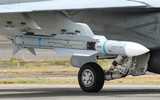 Tiêm kích F/A-18F Mỹ lần đầu mang lượng lớn tên lửa đối không tầm xa AIM-174B mới