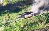 Ukraine phủ kín giáp phản ứng nổ cho xe tăng M1A1SA Abrams