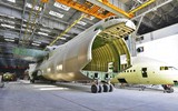 Ukraine tố cáo Nga phá hủy 2 siêu vận tải cơ An-225 Mriya