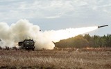 Vì sao pháo M142 HIMARS có thể liên tục đốt cháy các kho quân sự của Nga