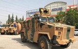 Hàng dài thiết giáp Thổ Nhĩ Kỳ được phát hiện gần Kherson
