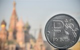 Điều gì xảy ra với Nga khi tỷ giá đồng rúp xuống mức thấp nhất trong 15 tháng?