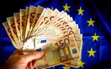 Tranh chấp ngân sách trong EU gây nguy hiểm cho huyết mạch tài chính của Ukraine