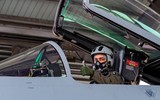 Tiêm kích J-10CE 'thách thức' Eurofighter Typhoon trong không chiến đối kháng