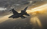 Cơ hội nào dành cho tiêm kích F-16 khi đối đầu Su-30?