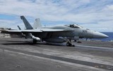 Tiêm kích F/A-18 trở thành 'sát thủ đạn đạo' nhờ tên lửa AIM-174