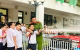 Học sinh quận Ba Đình trải nghiệm thực hành kỹ năng phòng cháy, chữa cháy