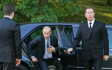 Tổng thống Nga V.Putin có chế độ bảo vệ an ninh nghiêm ngặt đến mức nào?