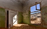 Kolmanskop - từ làng giàu nhất thế giới thành thị trấn ‘ma’ bị chôn vùi trong cát 