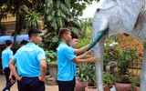 U22 Việt Nam cầu an trong ngôi chùa nổi tiếng ở Phnom Penh