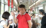 Người dân háo hức trải nghiệm tàu metro Nhổn- Ga Hà Nội ngày đầu vận hành