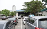 Xem Cảnh sát giao thông hỗ trợ các trung tâm đăng kiểm ở Hà Nội