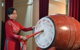 Nữ sinh trường Trần Phú Hà Nội vỡ òa cảm xúc trong ngày chia tay lớp 12