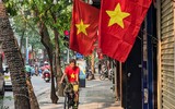 Những hình ảnh ấn tượng trong ngày 30/4 ở Hà Nội