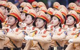 Hình ảnh hùng tráng, xúc động trong lễ diễu binh, diễu hành kỷ niệm 70 năm Chiến thắng Điện Biên Phủ