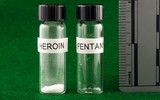 Chất kịch độc fentanyl, chỉ thấm qua da cũng tử vong