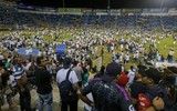 Hiện trường vụ giẫm đạp tại sân vận động ở El Salvador khiến 12 người chết