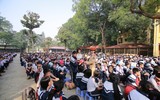 Những 
