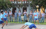 Đánh bóng chuyền sáng mùng 2 Tết ở Trường Sa