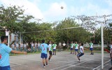 Đánh bóng chuyền sáng mùng 2 Tết ở Trường Sa