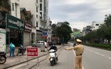 Những chốt chặn hiệu quả chống dịch Covid-19 ở hai đầu cầu Long Biên, Chương Dương