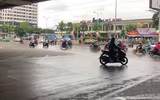 Đường phố đông đúc, Cảnh sát giao thông Hà Nội tất bật trong ngày đầu nới lỏng giãn cách xã hội
